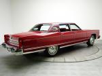 Lincoln Continental Town Car 1976 года